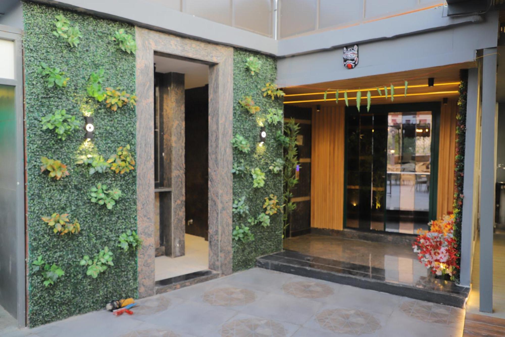 Hotel Haris Mg Road Gurugram Gurgaon Dış mekan fotoğraf