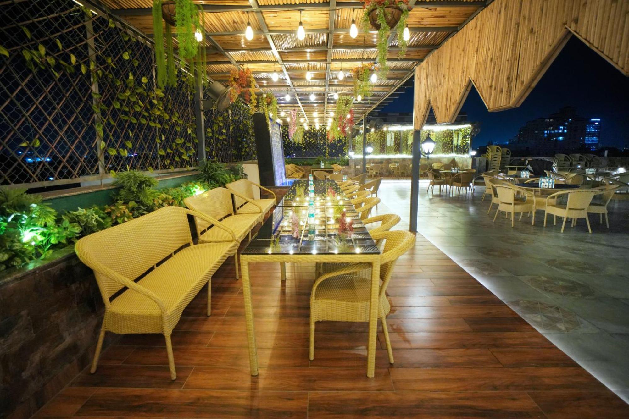 Hotel Haris Mg Road Gurugram Gurgaon Dış mekan fotoğraf