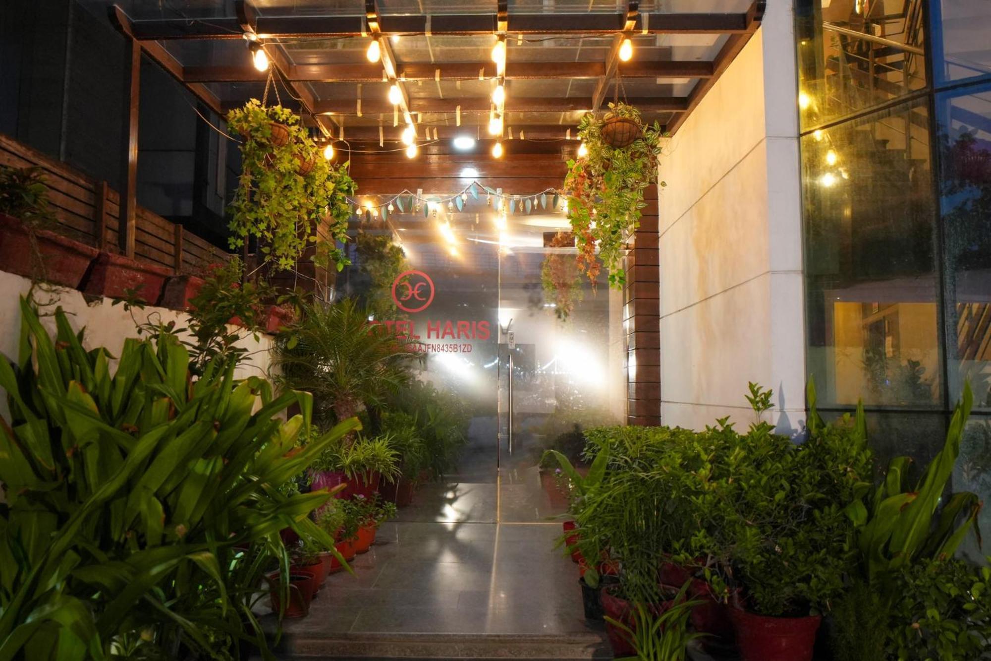 Hotel Haris Mg Road Gurugram Gurgaon Dış mekan fotoğraf